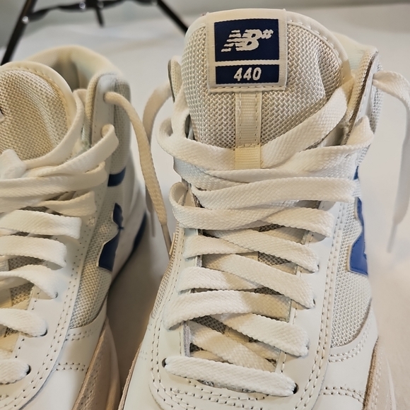 New Balance Men's White and Blue Sneakers - Picture 7 of 8